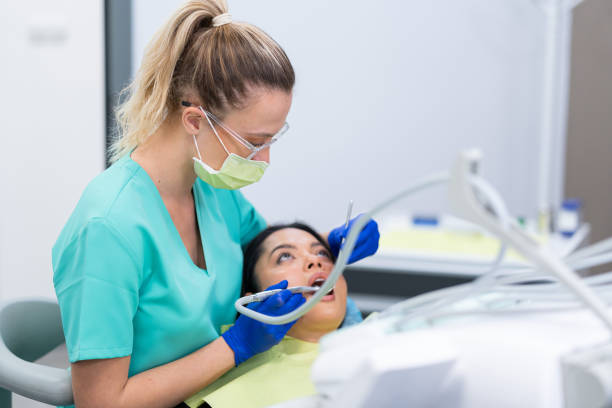 Best Cosmetic Emergency Dentistry in Aquebogue, NY